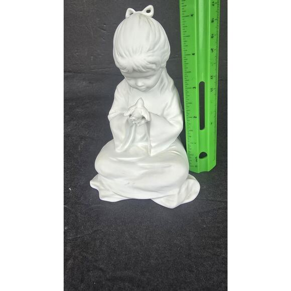 AK Kaiser Germany Bisque Porcelain Seated Girl with Dove Figurine White 806 - Picture 8 of 8